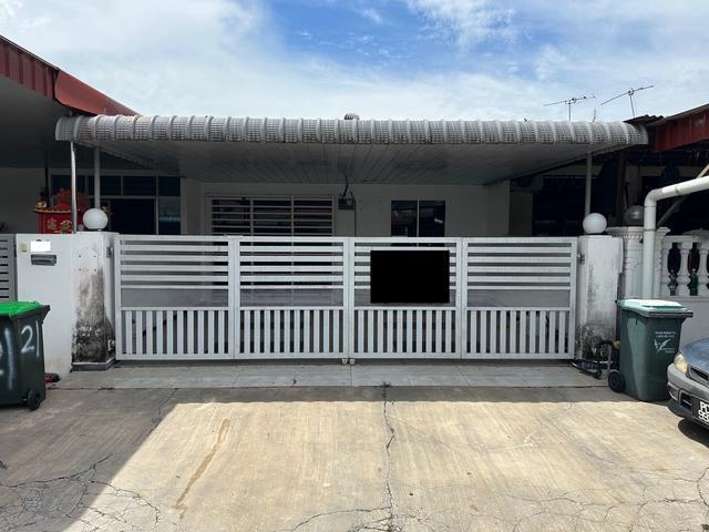 Teres 1 Tingkat Taman Bandar baru Sg Lalang Nice Location