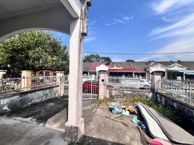 Teres 1 Tingkat Taman Desa Cempaka Nilai Dekat Benteng Cempaka