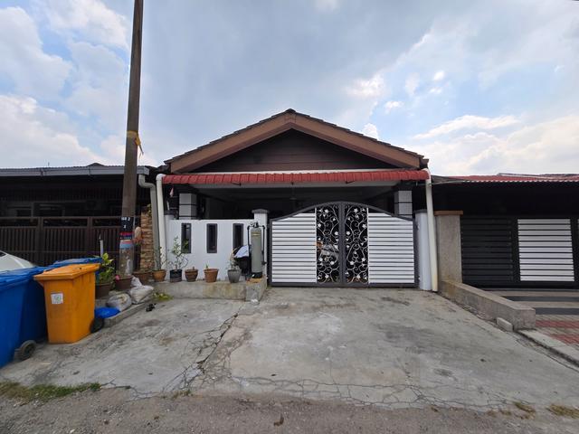 TERES 1 TINGKAT TAMAN DESA KEMUNING SEKSYEN 35 Shah Alam