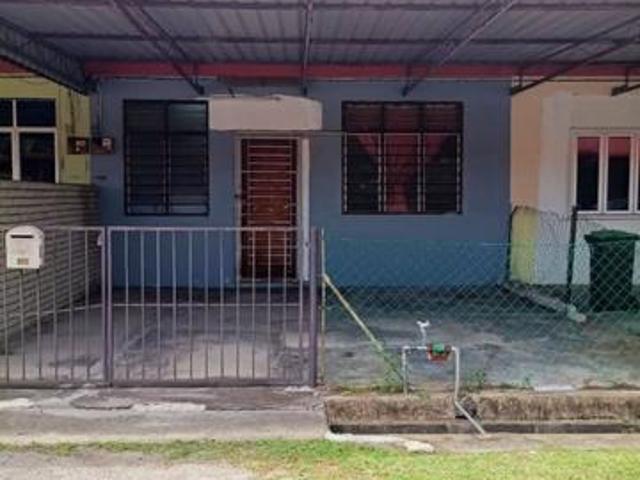 Teres 1 Tingkat Taman Universiti Semeling Bedong
