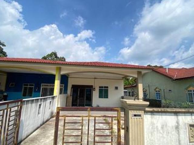 Teres 1 Tkt Sungai Balang Muar End Lot