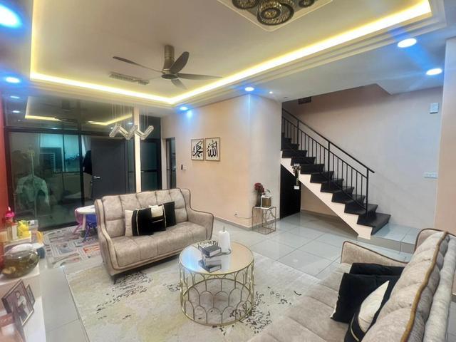 Teres 2 Tingkat Guarded Renovated Citrine Seri Alam
