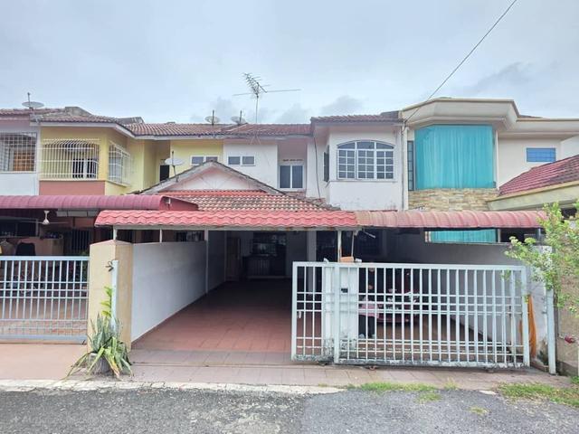 Teres 2 Tingkat Dalam Bandar Di Taman Dahlia Temerloh