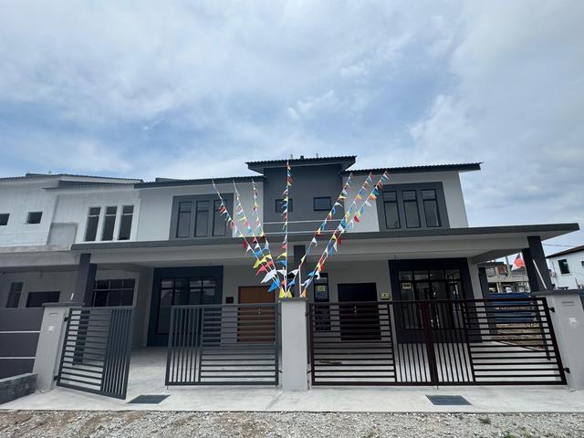 Teres 2 Tingkat Di Bandar Melaka