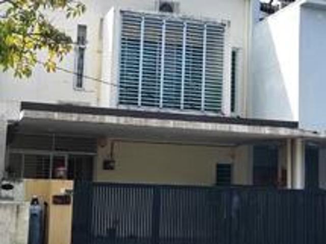 Teres 2 Tingkat di Bandar Putra Kuantan Pahang untuk dijual
