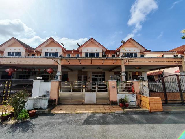 Teres 2 Tingkat Pandai Damai TAMAN TAS Kuantan Untuk Dijual