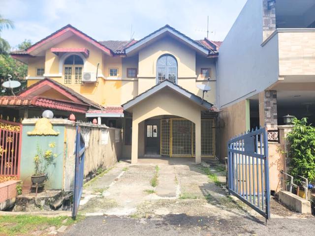 Teres 2 Tingkat Puchong Jalan Mawar Puchong Perdana