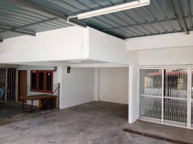 Teres 2 Tingkat Taman Alamanda Jalan Sultan Omar