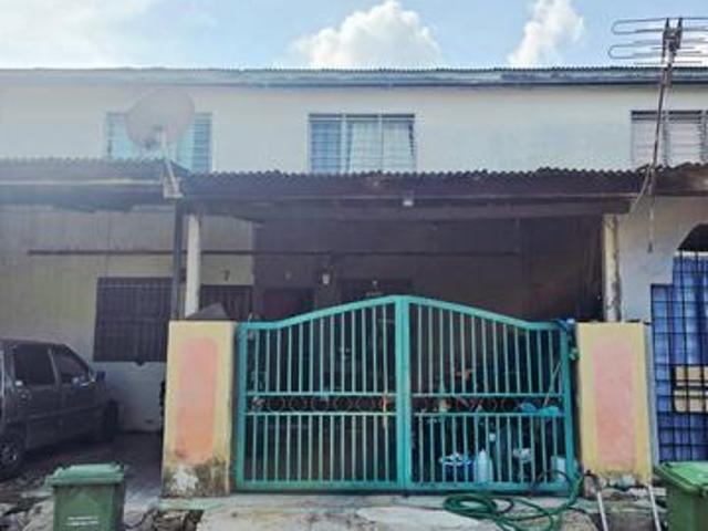 Teres 2 Tingkat Taman Bunga Raya Temerloh Kuantan Untuk Dijual