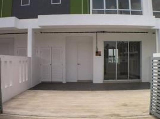 Teres 2 Tingkat Taman Freesia MK Land Bukit Beruntung
