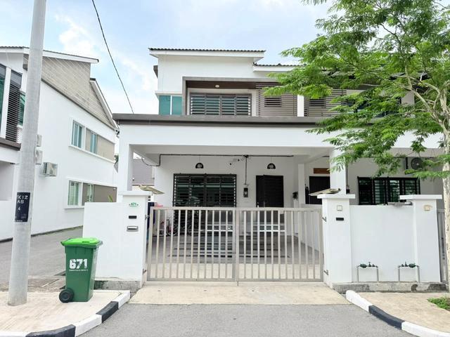 Teres 2 tingkat Taman Kucai