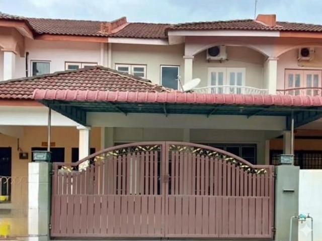 Teres 2 Tingkat Taman pengkalan ria Ipoh utk di jual