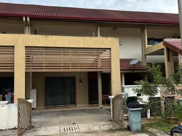 Teres 2 Tkt untuk disewa Bandar Putra