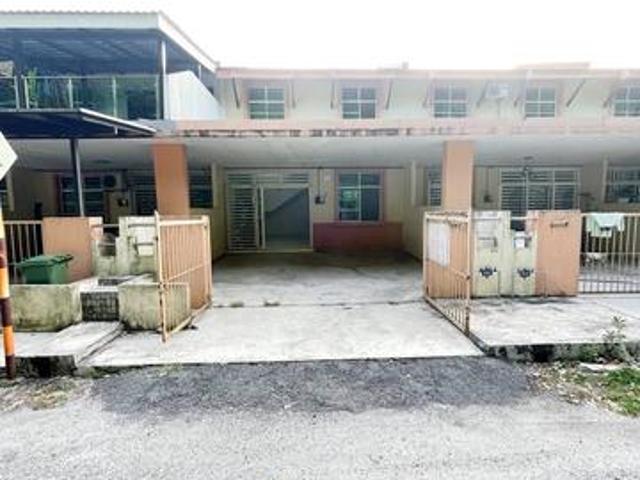 TERES TAMAN PSJ SG KARANG Kuantan UNTUK DIJUAL OPEN FACING PANAS P