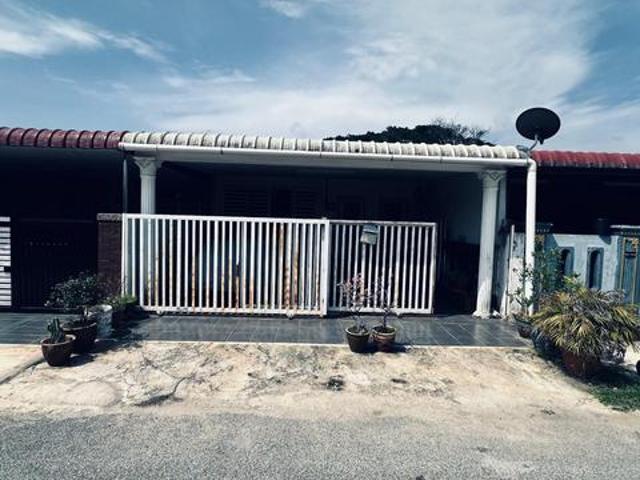 TERES UNTUK DIJUAL di Taman Seroja di SG LAYAR
