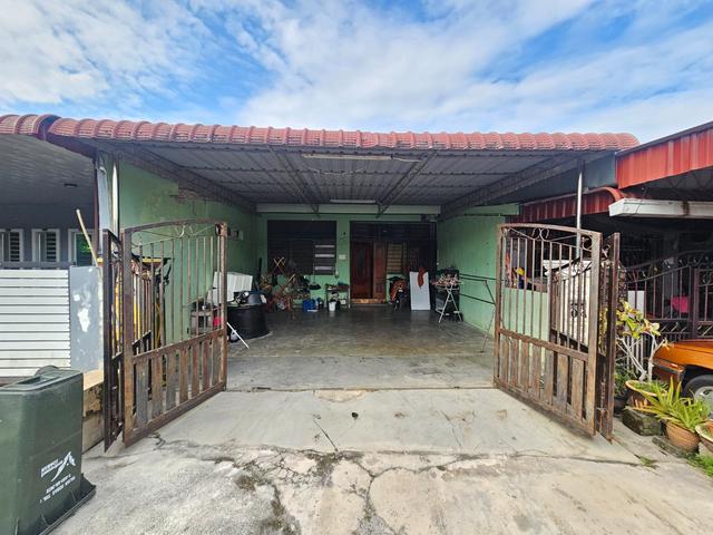 Teres below MV Taman Ria Padang Serai Berdekatan surau