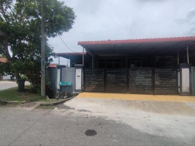 Teres corner lot di padang serai ada cash back