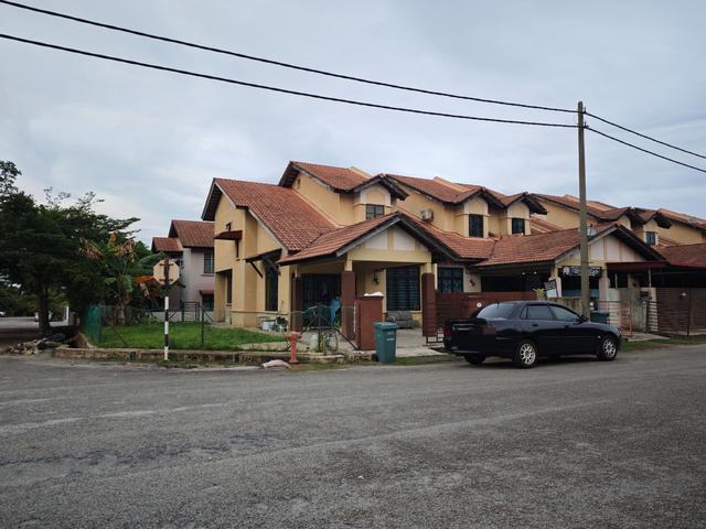 Teres Corner Lot Satu Tingkat Setengah Bandar Damansara Kuantan