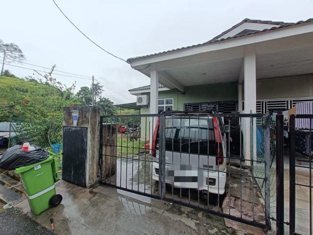 TERES CORNER LOT SETINGKAT Taman Desa Bangau Temerloh