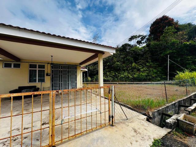 Teres corner lot setingkat gambang damai
