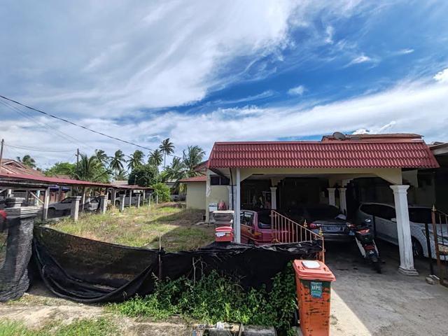 Teres corner lot taman intan 4 paka