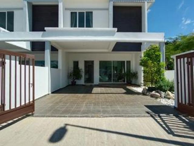Teres Double Storey Corner Lot Fasa 3B Kota Seribong Kota Bharu