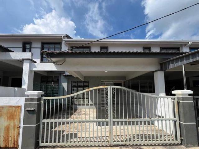 Teres Dua tingkat Taman Bertam Impian