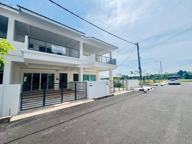 Teres Dua Tingkat Taman Keladi Indah Untuk dijual
