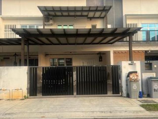 Teres Dua Tingkat Taman Sri Impian Kluang Full Reno