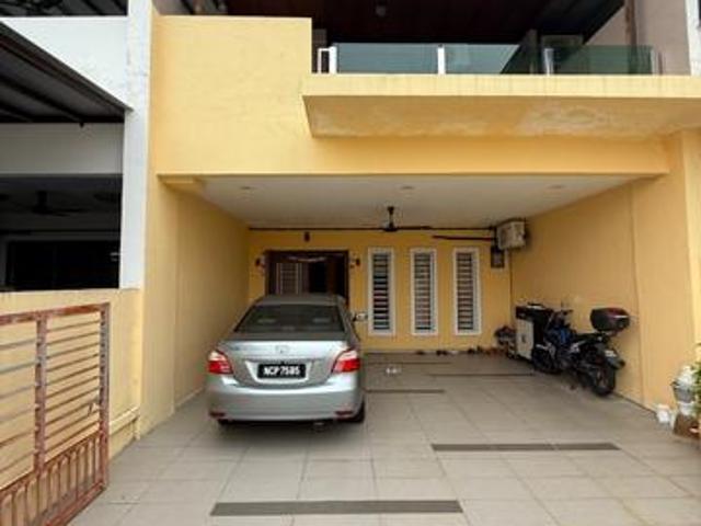 Teres Dua Tingkat Hijayu 3 Bandar Sri Sendayan Untuk dijual