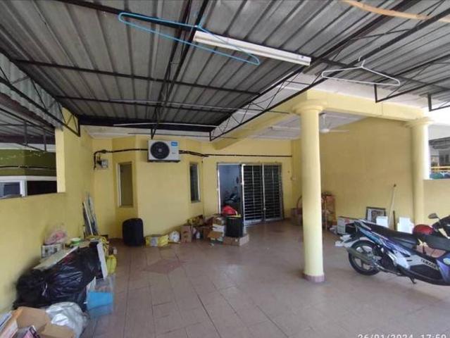 Teres dua tingkat Semenyih