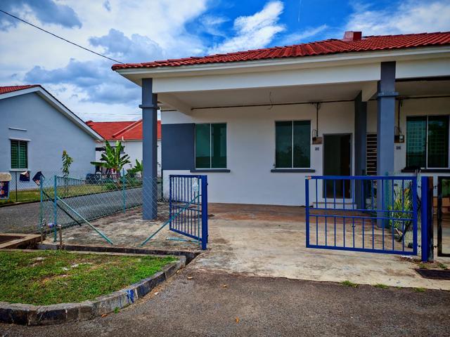 Teres End Lot Hadapan Padang Taman Putra Height Arau Perlis
