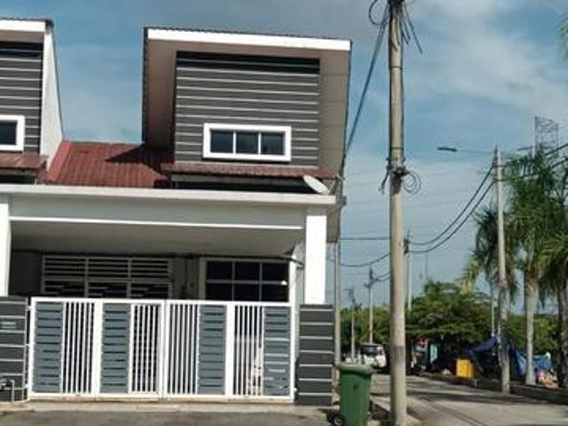TERES END LOT SETINGKAT UNTUK DIJUAL Kampung Padang Maju Kuantan
