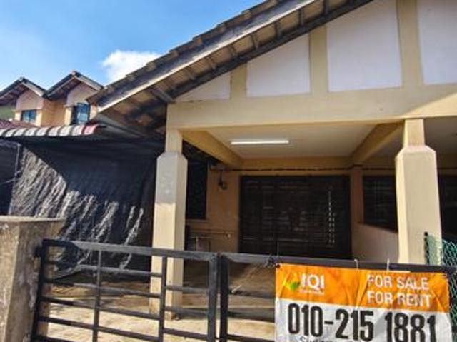 teres Setengah tingkat di Damansara Kuantan Gated