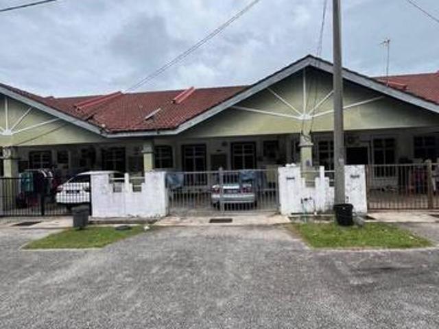 Teres Setingkat Banggol Indah