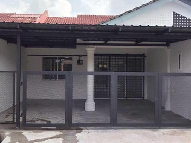 Teres Setingkat Bandar Kuantan Puteri Soi Dah Siap Renovate For Sale