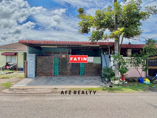 Teres Setingkat Depan Padang Taman Sri Bayu fully reno extend
