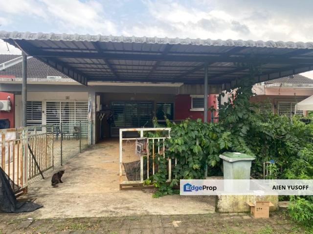 Teres Setingkat di Azalea Precint 2, Kotasas,Kuantan