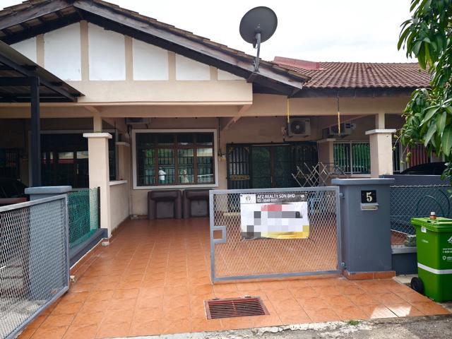 Teres Setingkat di Balok Perdana Kuantan