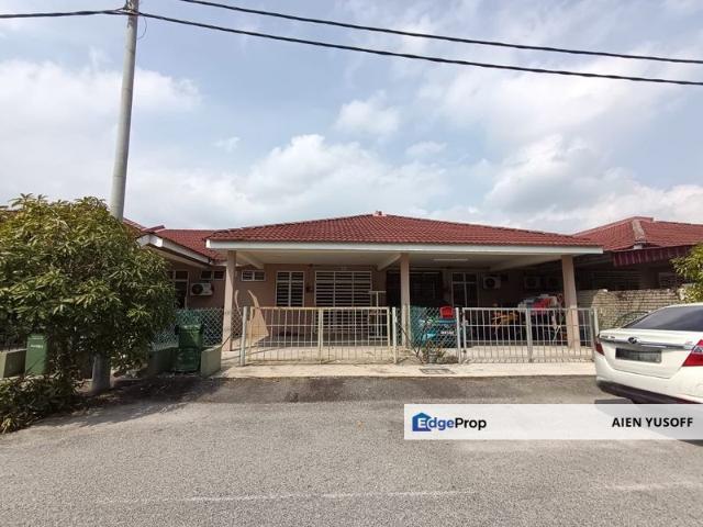 Teres Setingkat Di Taman Gambang Damai 1,Kuantan