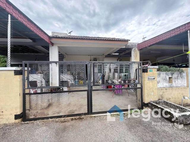 Teres setingkat di TAMAN PUNCAK BOUGAINVILLEA Kuala Kangsar