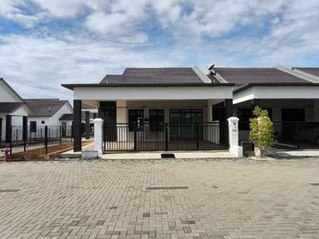 Teres Setingkat End Lot With Balcony KOTASAS RIVERVALE Kuantan Pahang