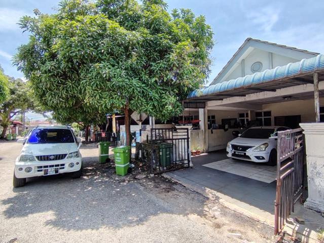 Teres Setingkat Extended Freehold Di Balok Makmur