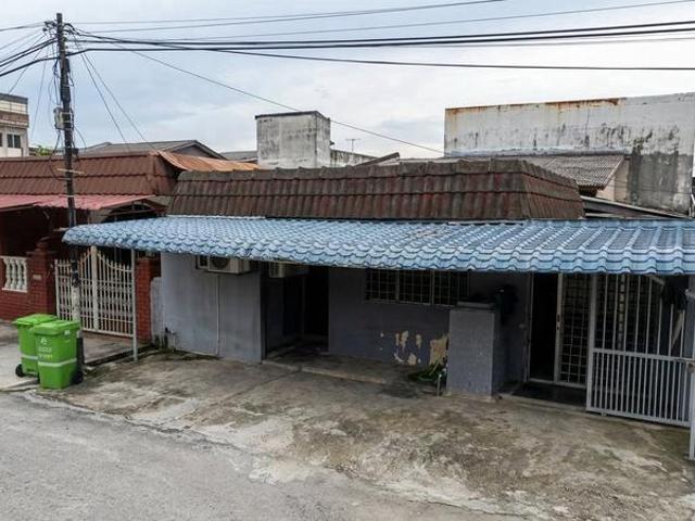 Teres setingkat Lorong Mewah Bandar Tun Razak Cheras KL END LOT