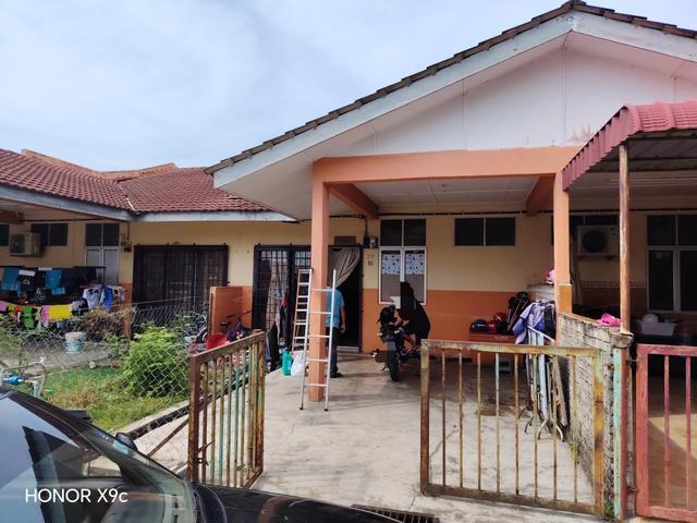 Teres Setingkat Standard Unit Di Kempadang MakmurKuantan