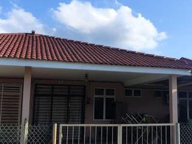 TERES SETINGKAT TAMAN GAMBANG DAMAI KUANTAN UNTUK DiJUAL