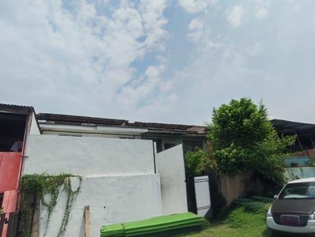 Teres setingkat taman dato rashid fully renovated