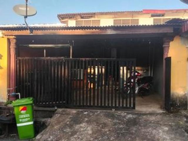 TERES SETINGKAT TAMAN DATO RASHID KUANTAN UNTUK DiJUAL