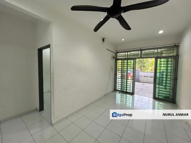 TERES SETINGKAT TAMAN DERGA PERDANA, JALAN DATUK KUMBAR. OPEN FACING UNIT