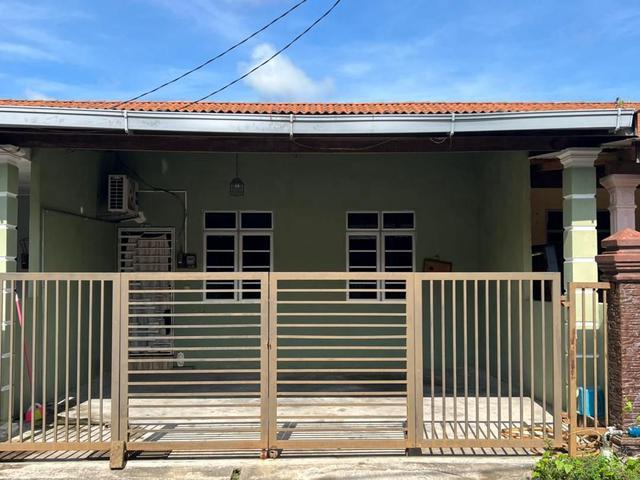Teres setingkat taman desa tg damai gong badak